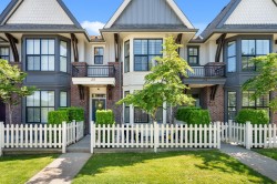 25-33460 Lynn Avenue Abbotsford, BC V2S 0H6