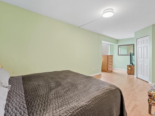210-10308 155A Street, Surrey, BC 