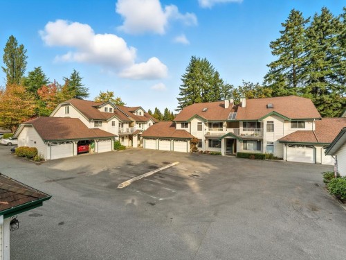 210-10308 155A Street, Surrey, BC 