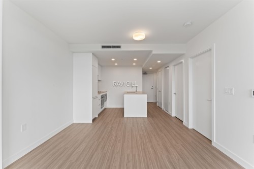 3009-13675 107A Avenue, Surrey, BC 