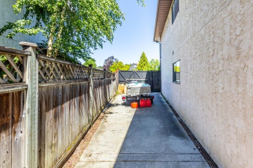 2266 Willoughby Way, Langley, BC 