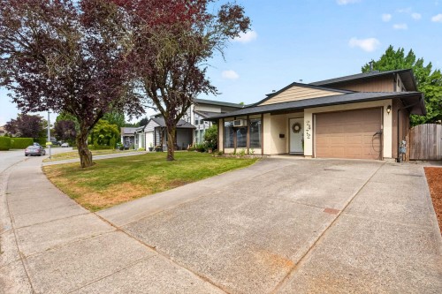 2472 Wayburne Crescent, Langley, BC 