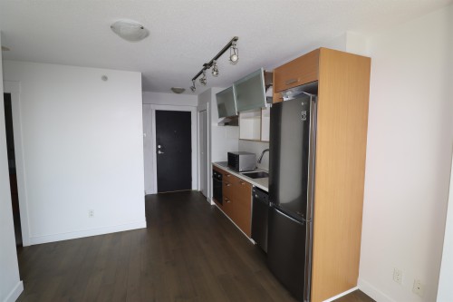 1906-10777 University Drive, Surrey, BC 