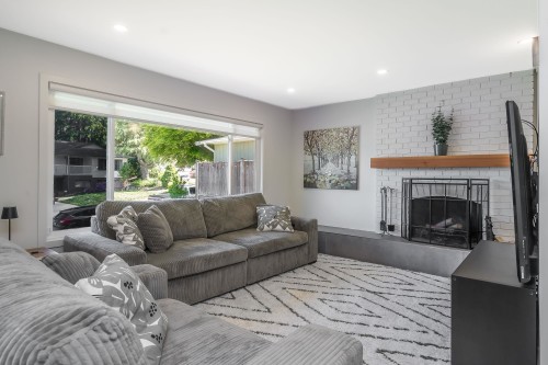 2331 Anora Drive, Abbotsford, BC 
