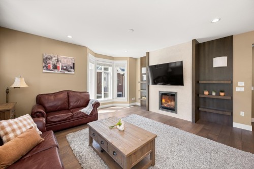 10-15977 26 Avenue, Surrey, BC 