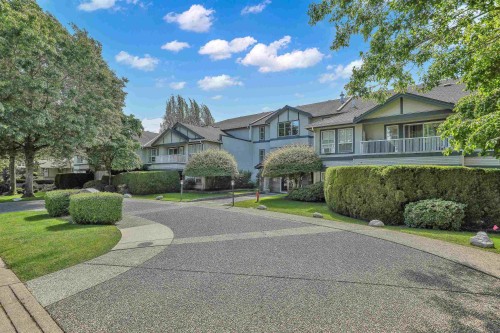 207-6385 121 Street, Surrey, BC 