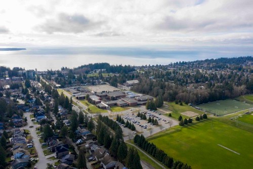 14999 Blackwood Lane, White Rock, BC 