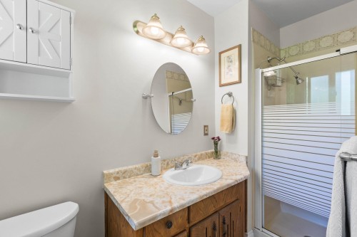19949 51 Avenue, Langley, BC - Indoor Photo Showing Bathroom