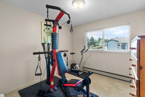 19949 51 Avenue, Langley, BC - Indoor Photo Showing Gym Room