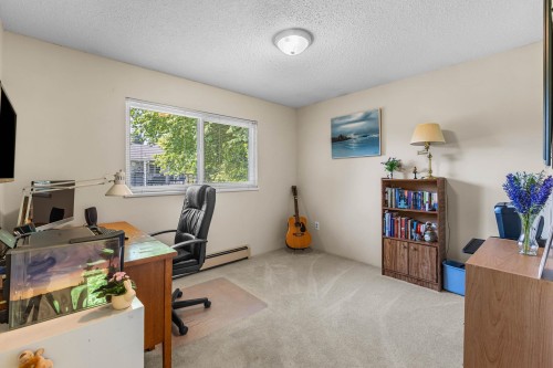 19949 51 Avenue, Langley, BC - Indoor Photo Showing Office