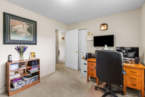 19949 51 Avenue, Langley, BC - Indoor Photo Showing Office