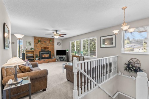 19949 51 Avenue, Langley, BC - Indoor Photo Showing Living Room With Fireplace