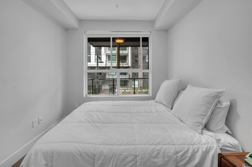 206-13458 95 Avenue, Surrey, BC 