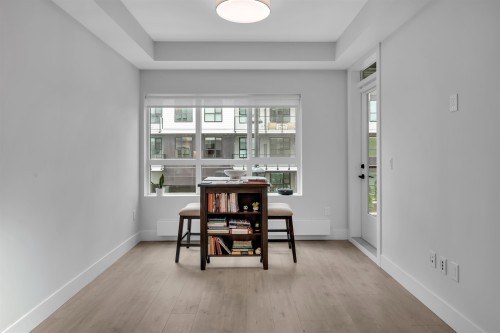 206-13458 95 Avenue, Surrey, BC 