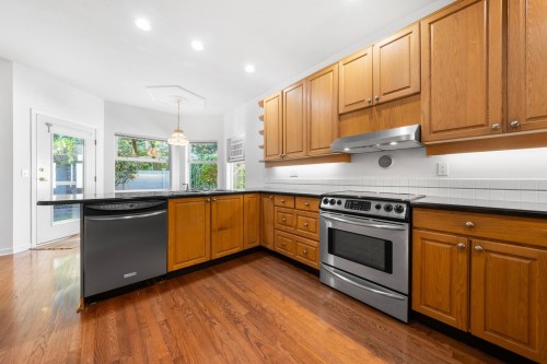 15046 Semiahmoo Place, Surrey, BC 