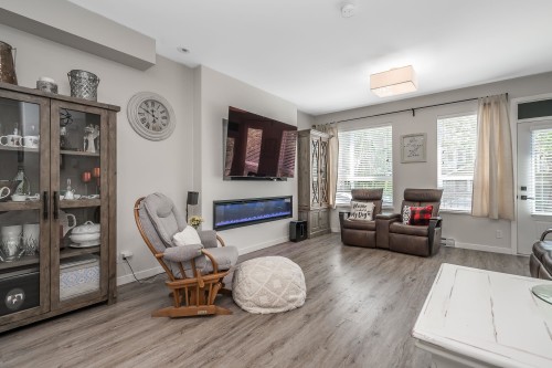 15-20087 68 Avenue, Langley, BC 