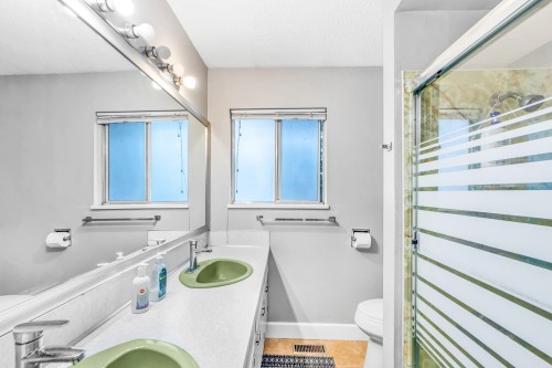 11582 84A Avenue, Delta, BC 
