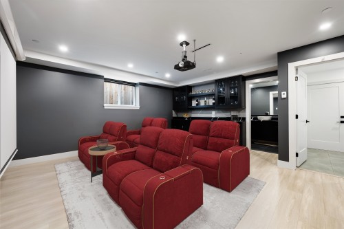 952 Parker Street, White Rock, BC 