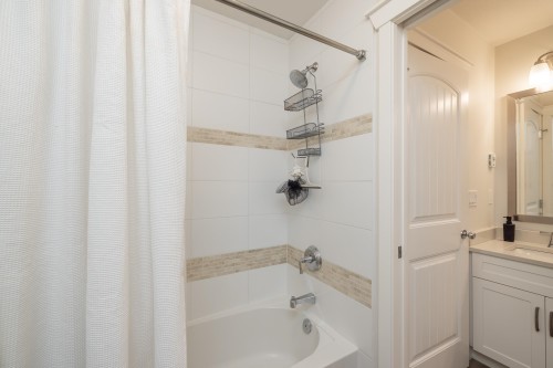27-15454 32 Avenue, Surrey, BC 