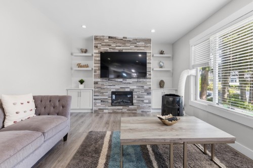 13035 98A Avenue, Surrey, BC 