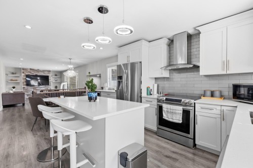 13035 98A Avenue, Surrey, BC 