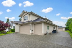 21715 44a Avenue Langley, BC V3A 9C4