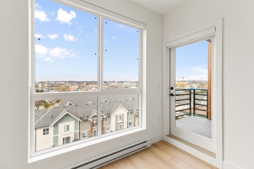 614-20769 Fraser Highway, Langley, BC 