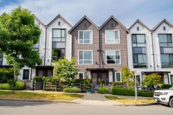 40-19159 Watkins Drive Surrey, BC V4N 6P7