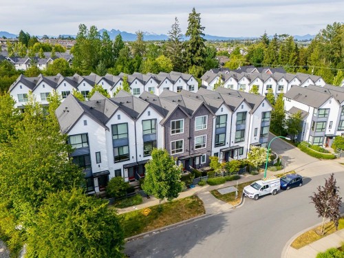 40-19159 Watkins Drive, Surrey, BC 