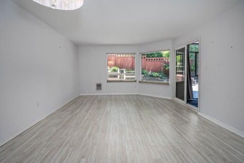 309-1350 Vidal Street, White Rock, BC 