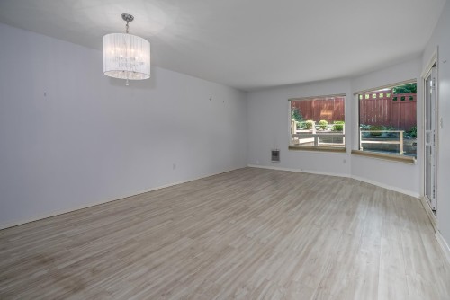 309-1350 Vidal Street, White Rock, BC 