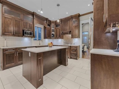 11923 92 Avenue, Delta, BC 
