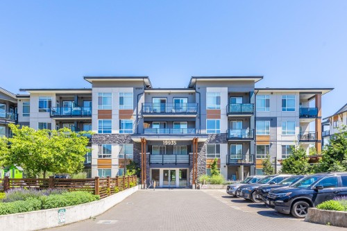 210-19935 75A Avenue, Langley, BC 