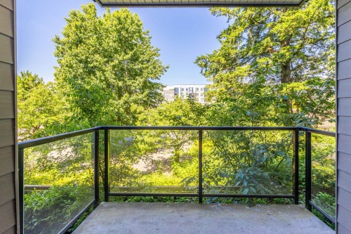210-19935 75A Avenue, Langley, BC 