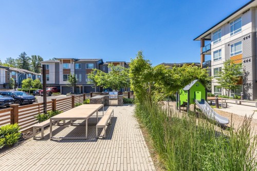 210-19935 75A Avenue, Langley, BC 
