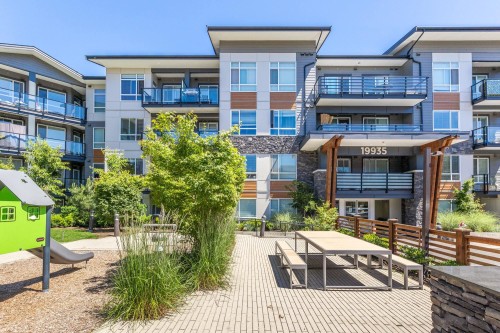 210-19935 75A Avenue, Langley, BC 