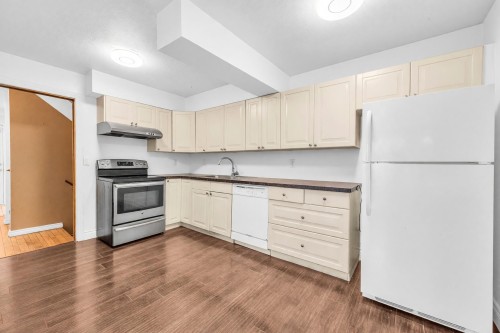 9618 139 Street, Surrey, BC 