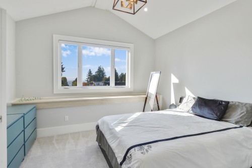 14149 16 Avenue, Surrey, BC 
