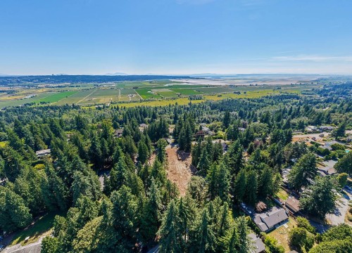 13803 56 Avenue, Surrey, BC 