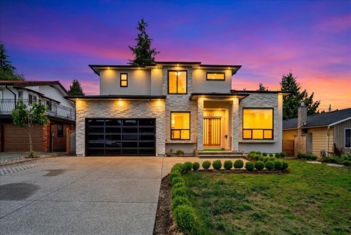 11927 85a Avenue  Delta, BC V4C 6V5
