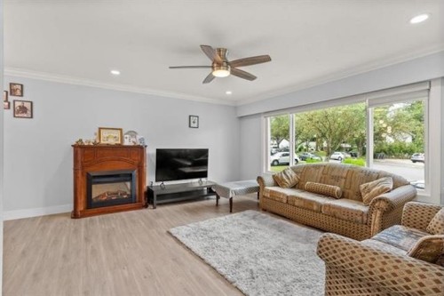 15077 86B Avenue, Surrey, BC 