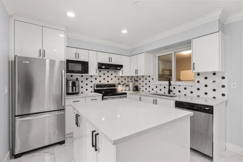 15077 86B Avenue, Surrey, BC 