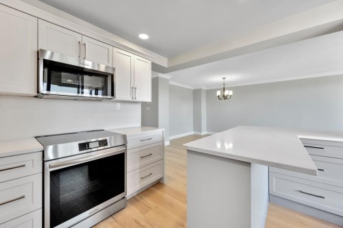 1702-13880 101St Avenue, Surrey, BC 