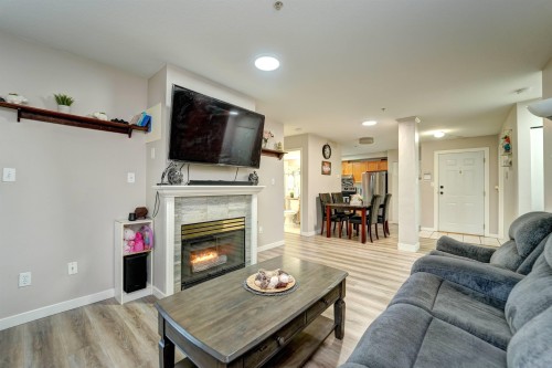 116-2964 Trethewey Street, Abbotsford, BC 