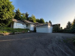 4660 207b Street Langley, BC V3A 7P1