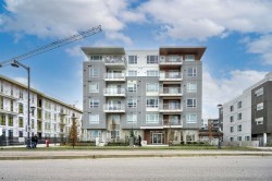 214-13963 105 Boulevard Surrey, BC V3T 0M9