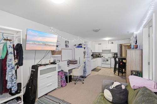6814 192 Street, Surrey, BC 