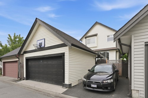 6814 192 Street, Surrey, BC 