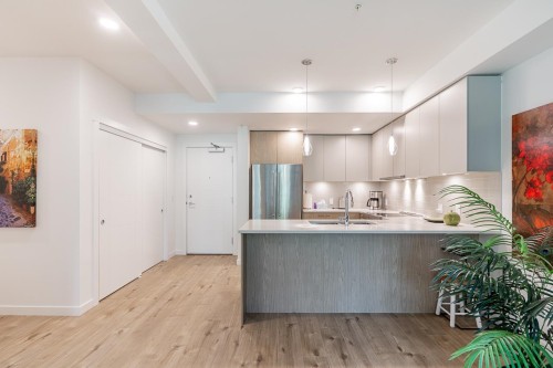 411-3182 Gladwin Road, Abbotsford, BC 