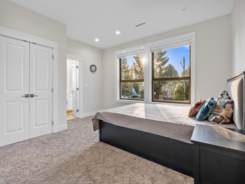 8144 116A Street, Delta, BC 